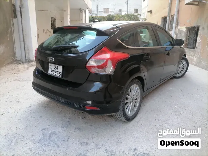 Ford Focus 2014 photo 2