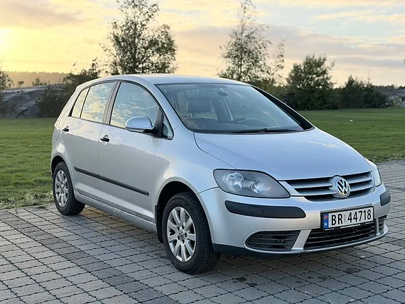 Volkswagen Golf V