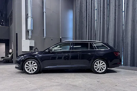 Skoda Superb 2018 photo 3