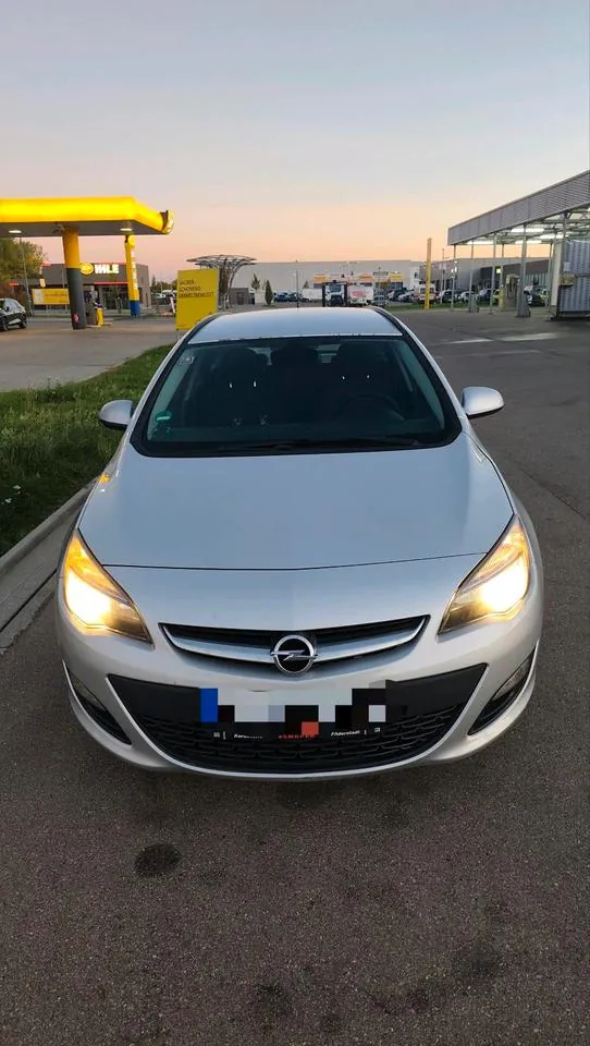 Opel Astra