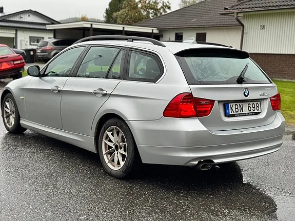 BMW 320D 2010 photo 3