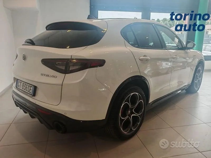 Alfa Romeo Stelvio 2024 photo 3
