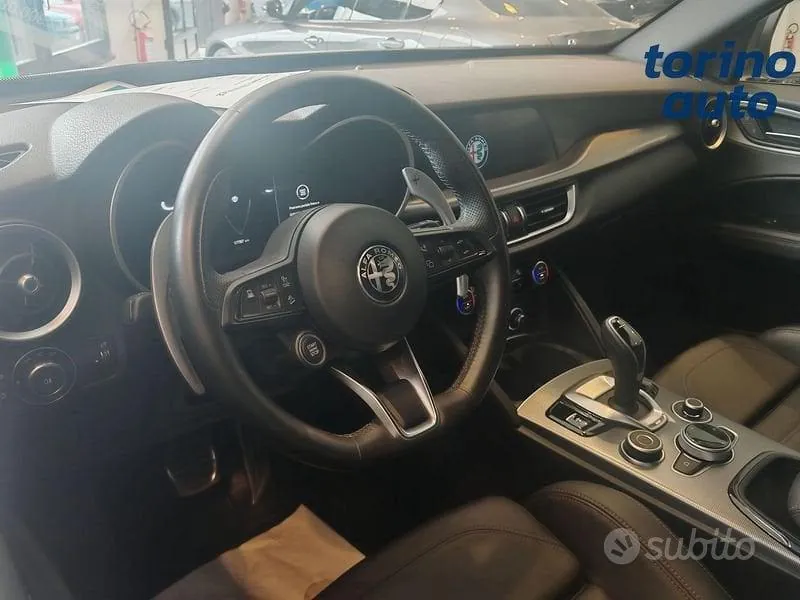 Alfa Romeo Stelvio 2024 photo 5