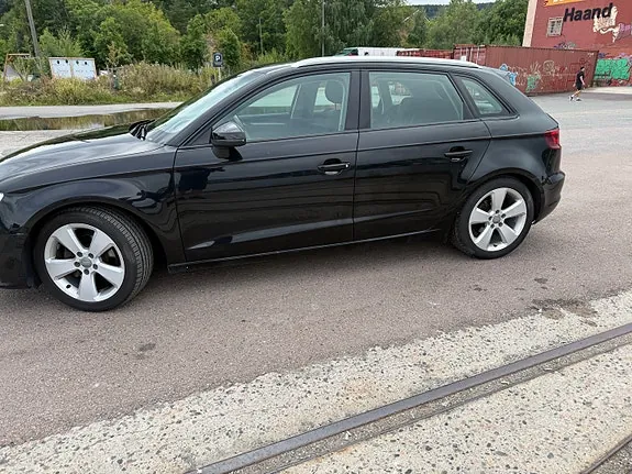 Audi A3 2014 photo 5