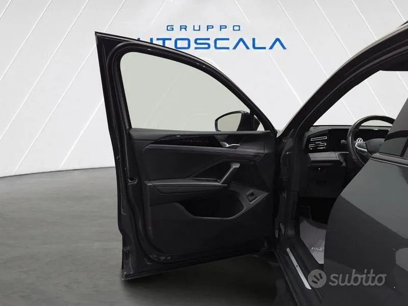 Volkswagen Tiguan 2024 photo 5