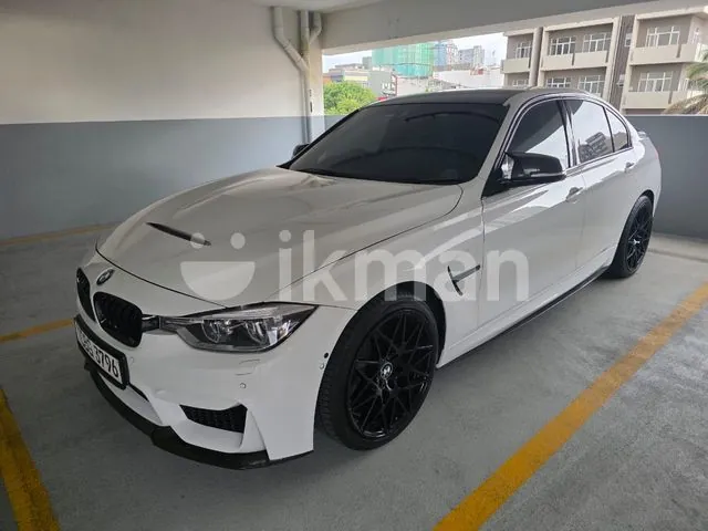 BMW 318I 2018 photo 2