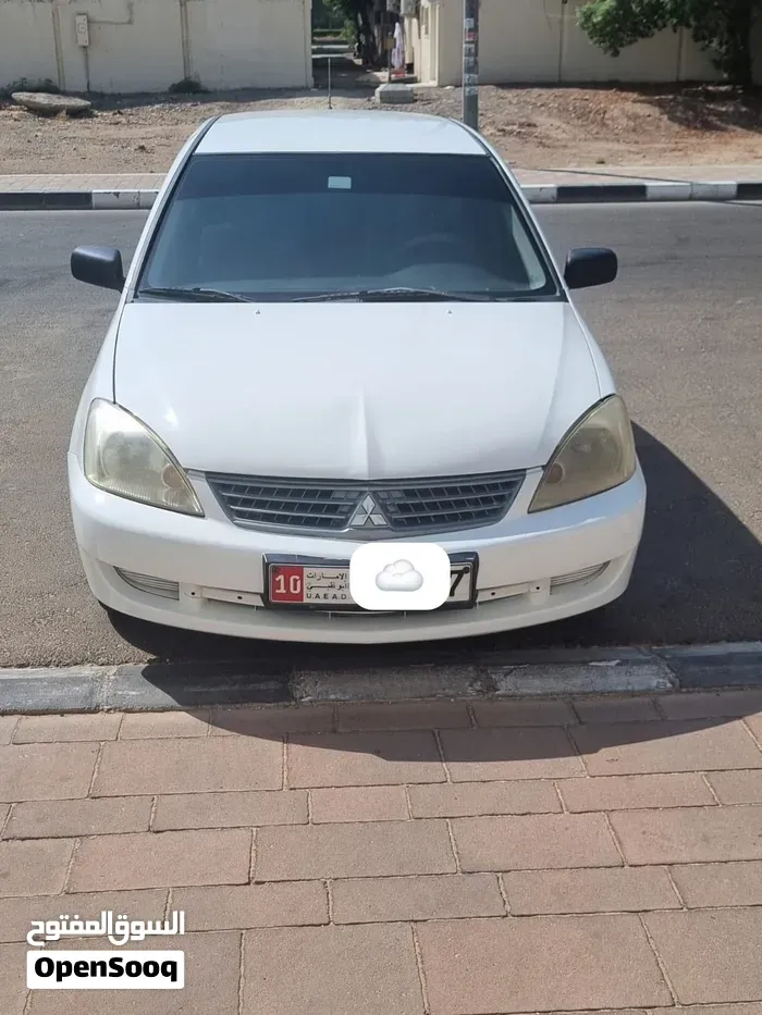 Mitsubishi Lancer 2010 photo 3