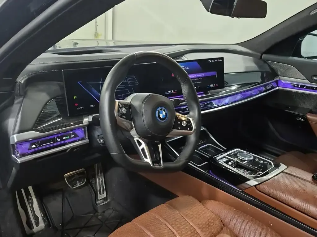 BMW I7 2023 photo 3