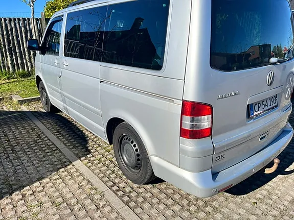 Volkswagen Multivan 2007 photo 2