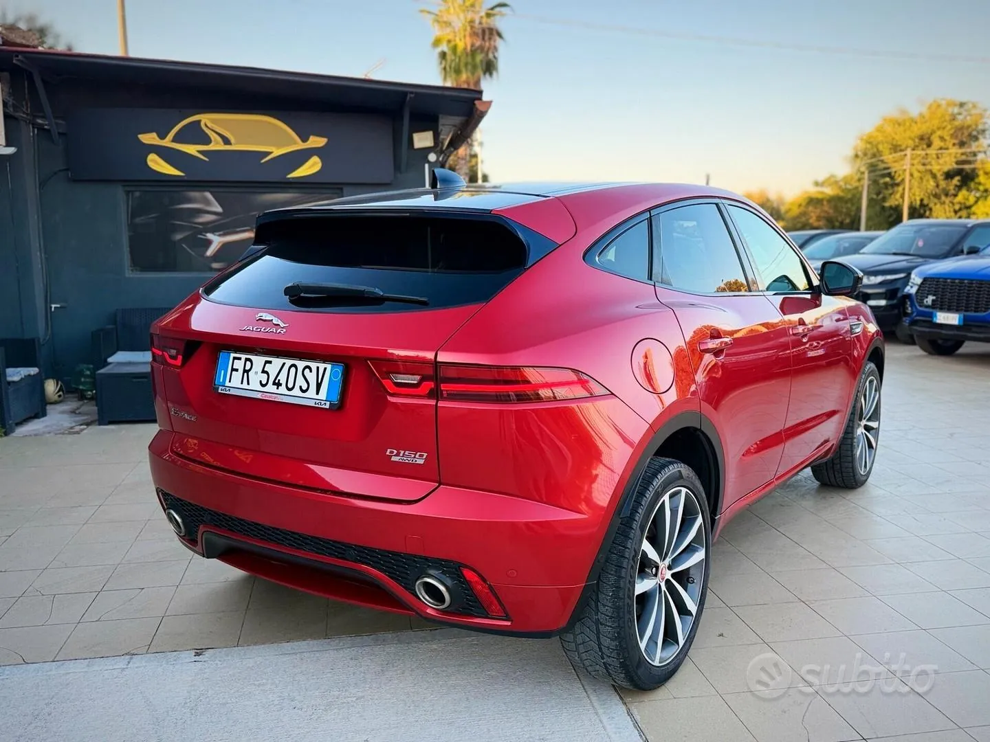 Jaguar E-Pace 2018 photo 3