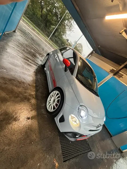 Abarth 595 2019 photo 2