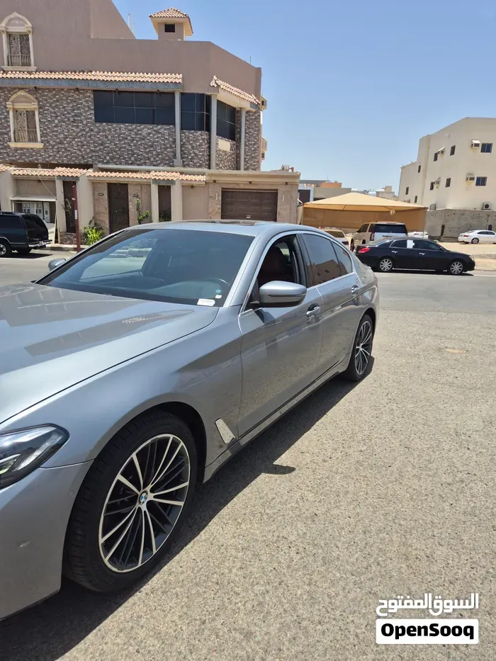 BMW 5 Series 2023 photo 4