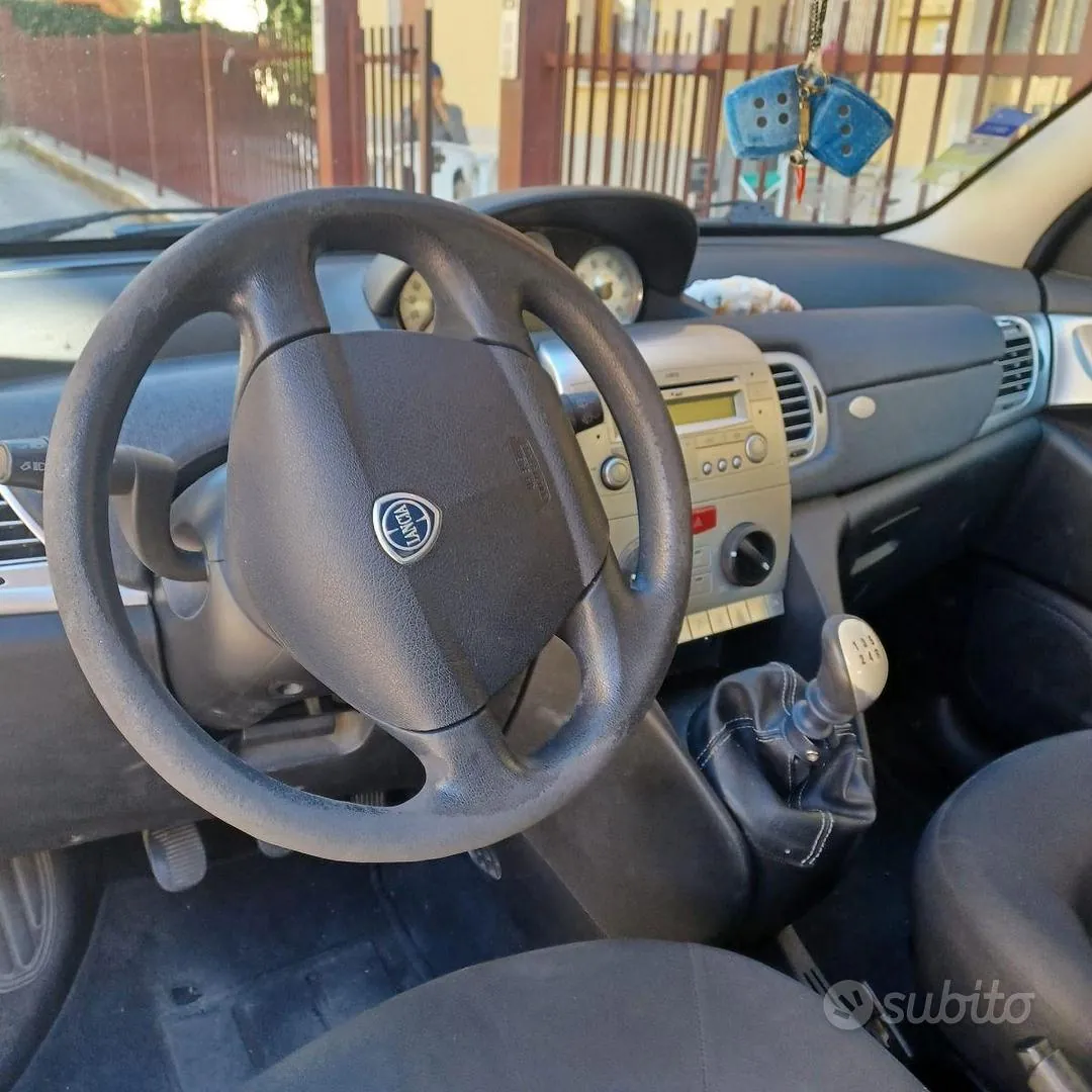 Lancia Ypsilon 2009 photo 3
