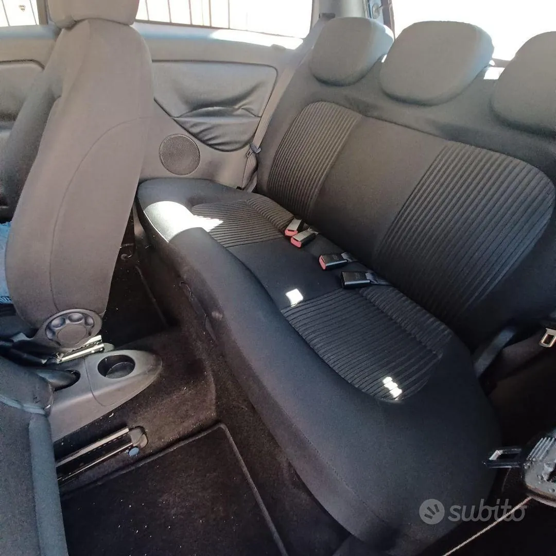 Lancia Ypsilon 2009 photo 2