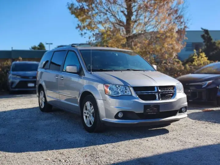 Dodge Grand Caravan 2016 photo 3