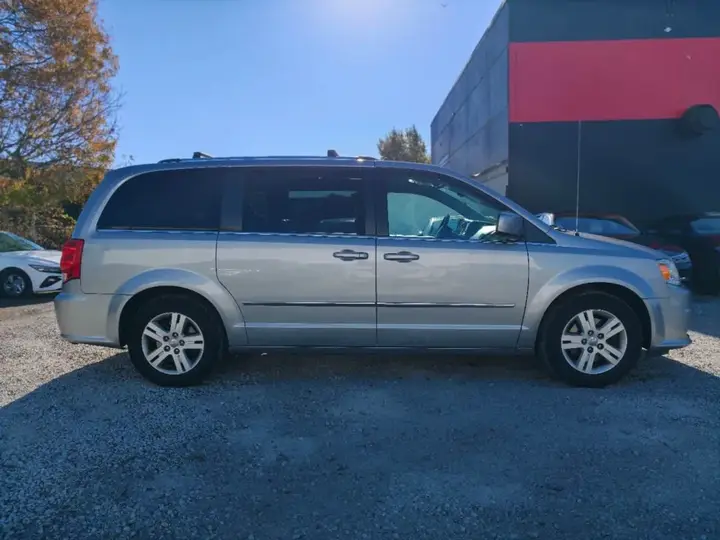 Dodge Grand Caravan 2016 photo 4