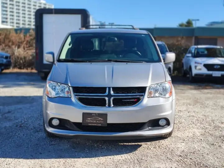 Dodge Grand Caravan 2016 photo 2