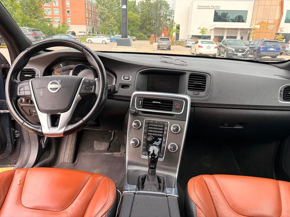 Volvo V60 2015 photo 4