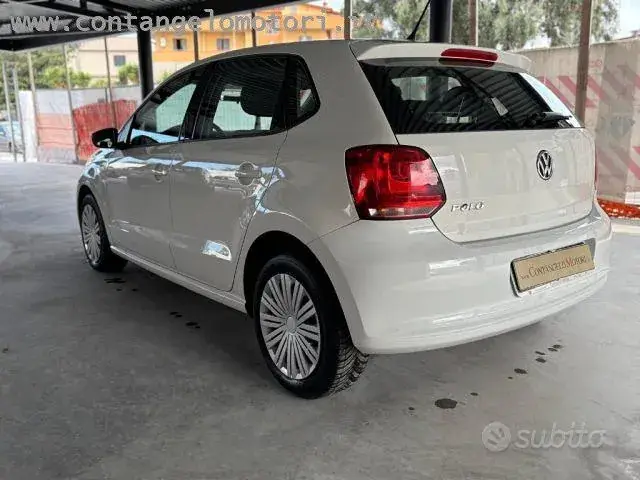Volkswagen Polo 2013 photo 2