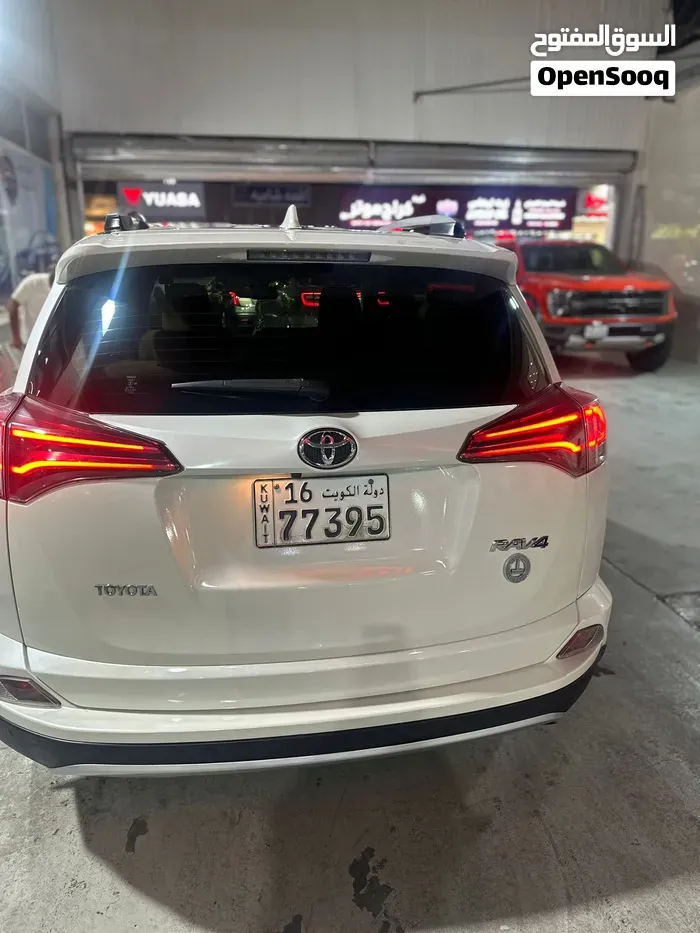 Toyota Rav 4 2018 photo 2