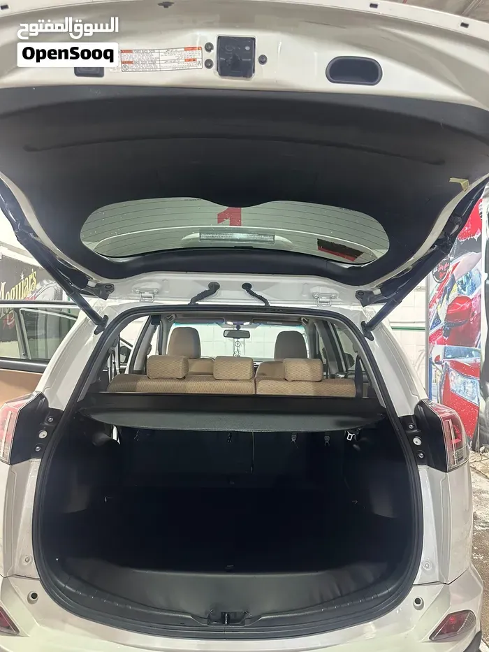 Toyota Rav 4 2018 photo 4