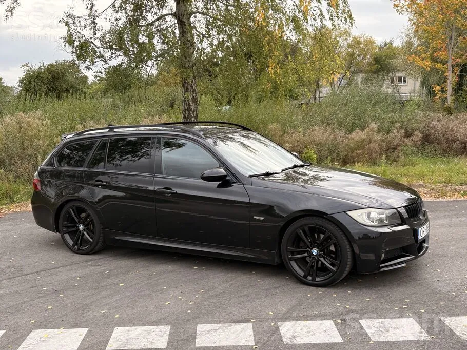 BMW 320 2008 photo 2