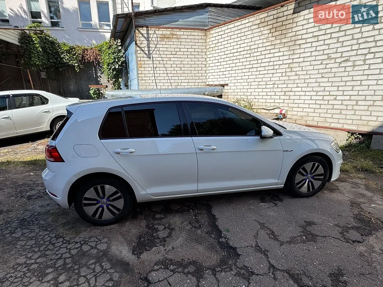 Volkswagen E-Golf 2018 photo 3