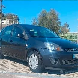 Ford Fiesta 2007 photo 2