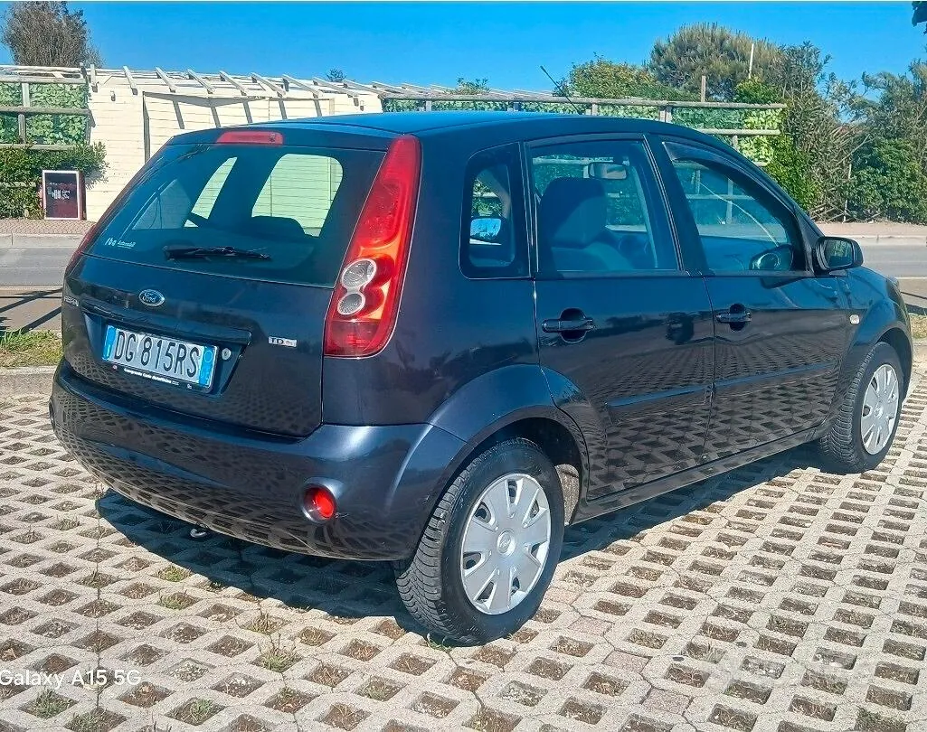Ford Fiesta 2007 photo 5