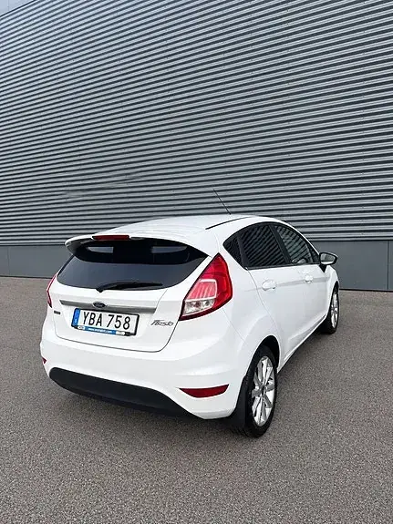 Ford Fiesta 2016 photo 4