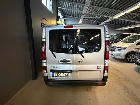 Nissan Nv300 2017 photo 4