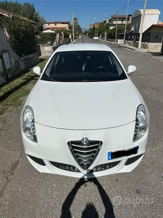 Alfa Romeo Giulietta 2011 photo 5