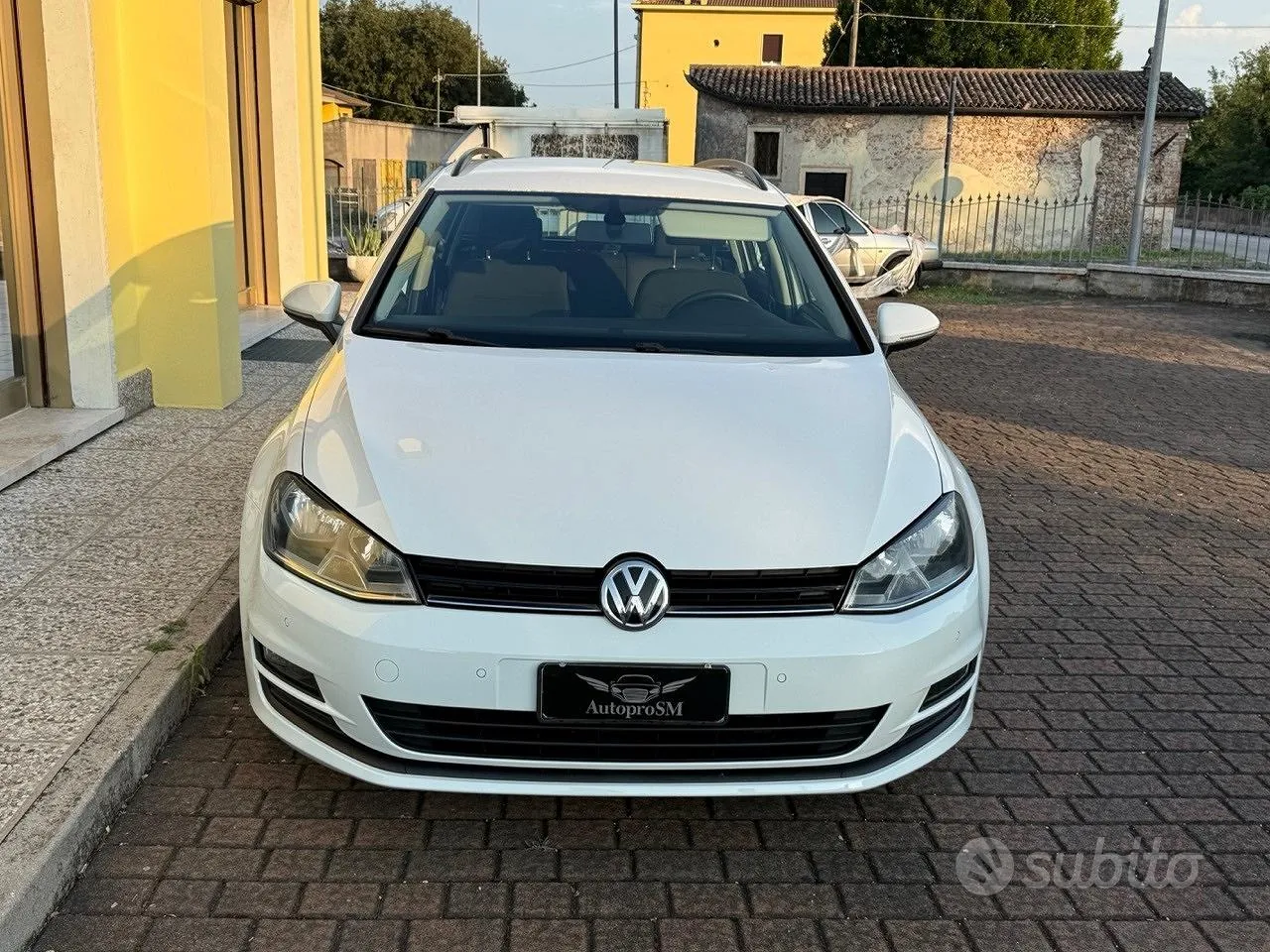 Volkswagen Golf 2015 photo 2