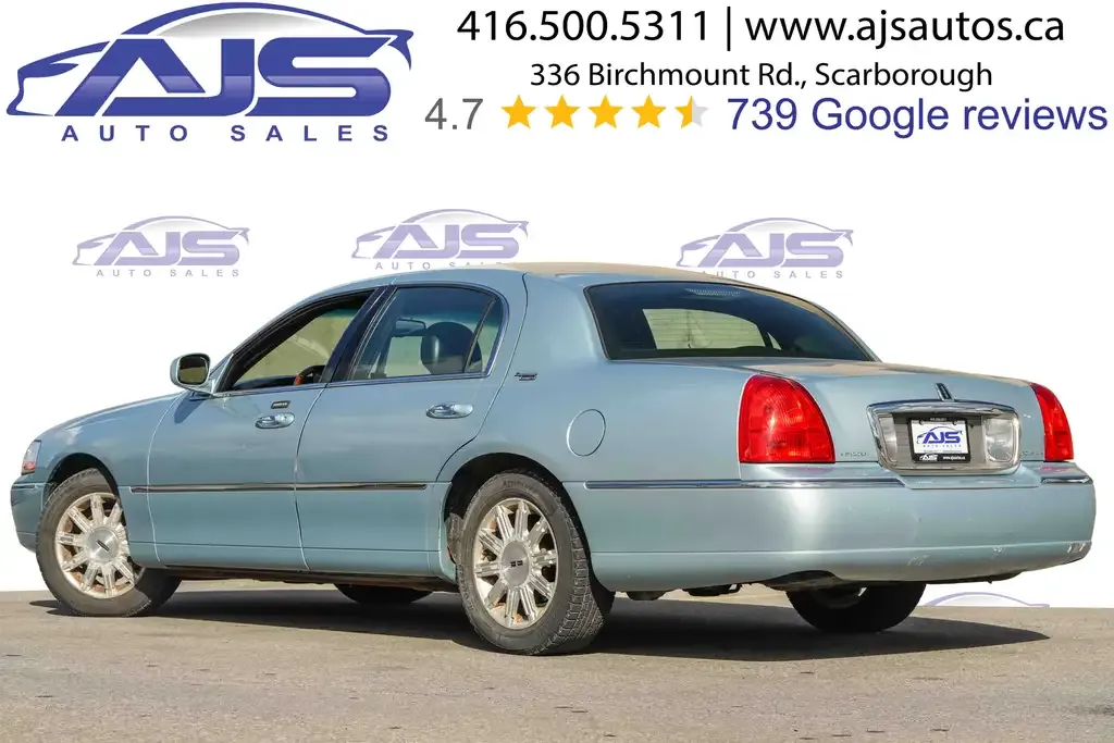 Lincoln Town Car 2009 photo 5