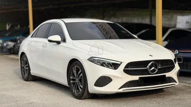 Mercedes-Benz A200