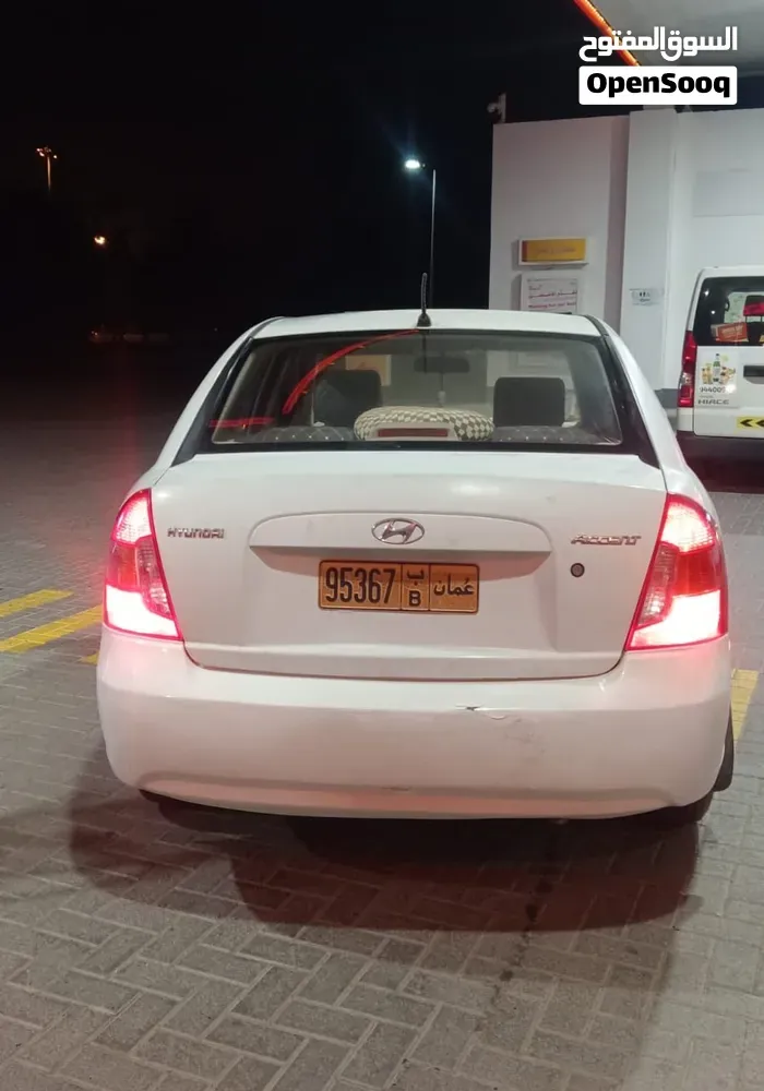 Hyundai Accent 2010 photo 5