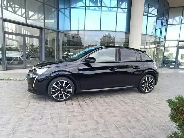 Peugeot 208 2020 photo 2