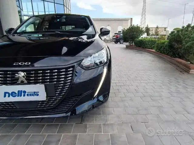 Peugeot 208 2020 photo 3