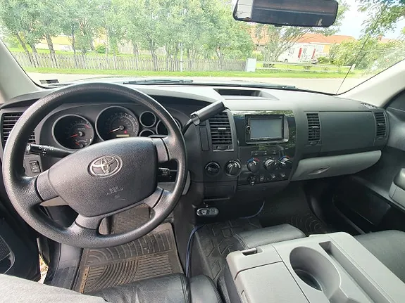 Toyota Tundra 2010 photo 5