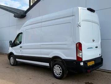 Ford E-Transit 2023 photo 2