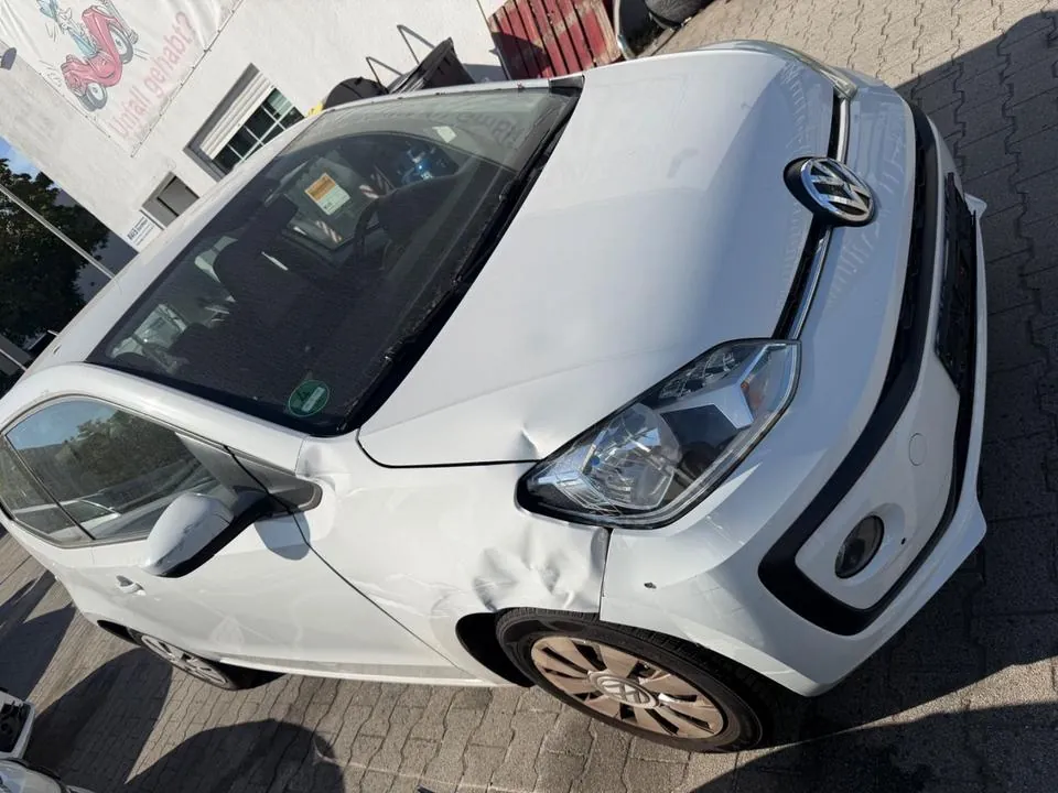 Volkswagen Up
