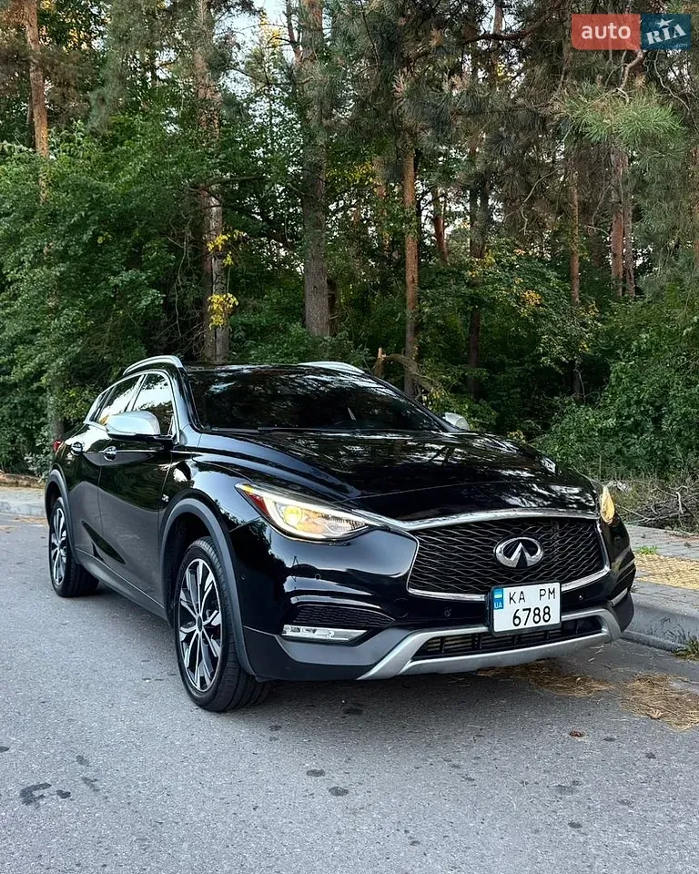 Infiniti Qx30 2017 photo 2