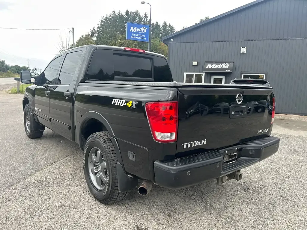 Nissan Titan 2015 photo 5