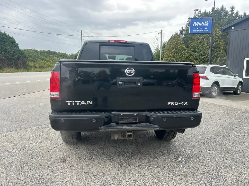 Nissan Titan 2015 photo 4