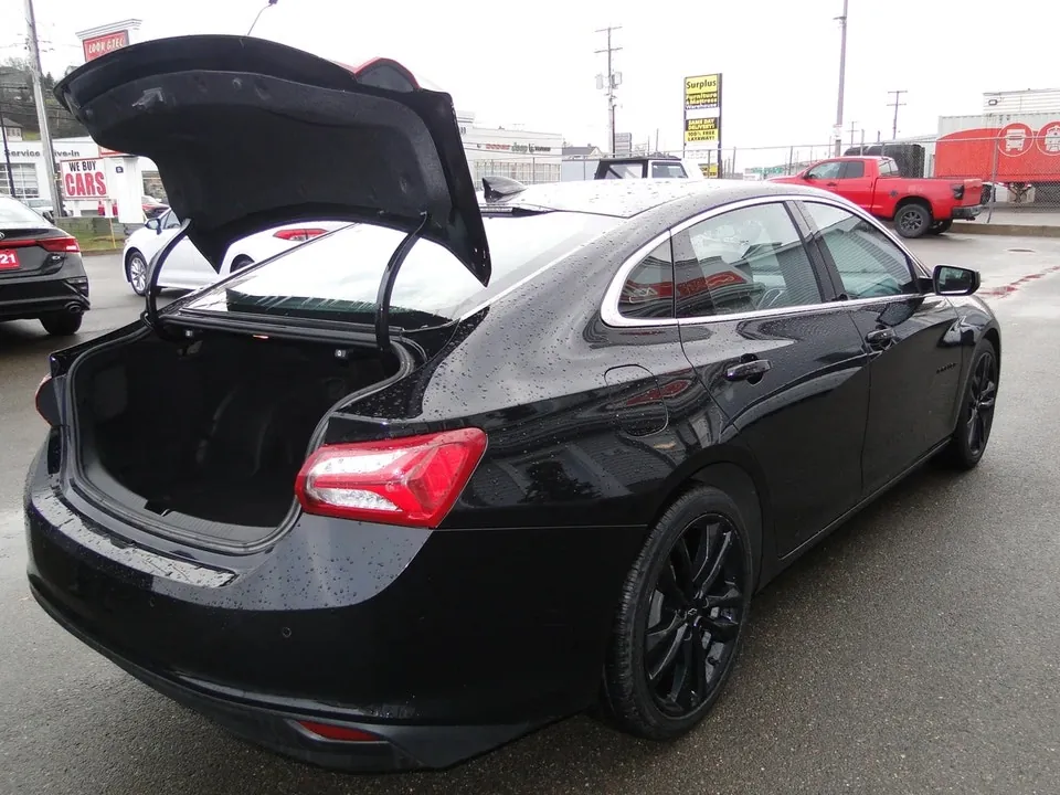 Chevrolet Malibu 2022 photo 3