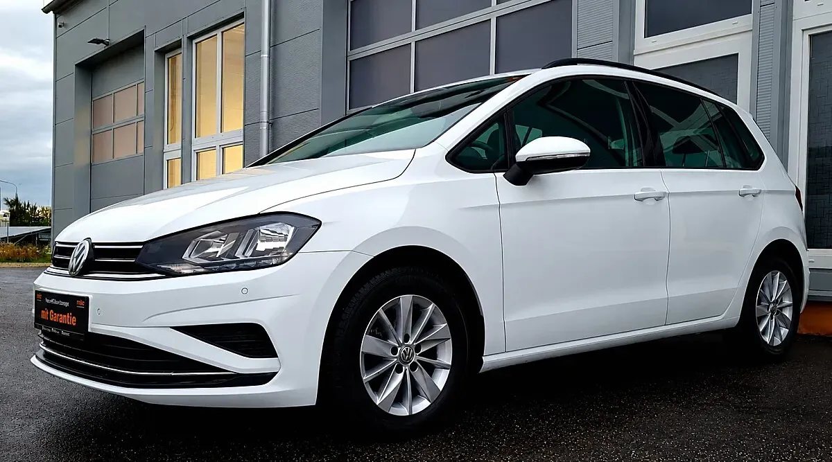 Volkswagen Golf 2018 photo 2