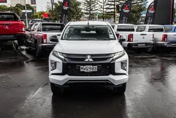 Mitsubishi Triton 2020 photo 5
