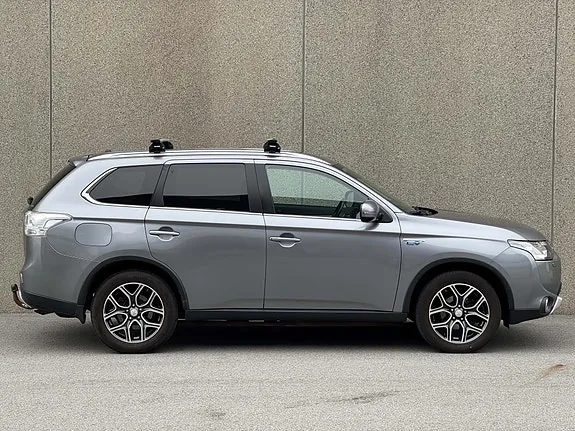 Mitsubishi Outlander 2015 photo 4