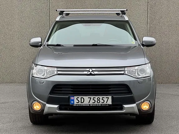 Mitsubishi Outlander 2015 photo 2
