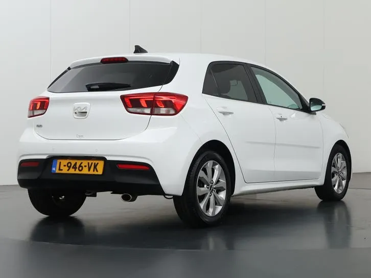 Kia Rio 2021 photo 2